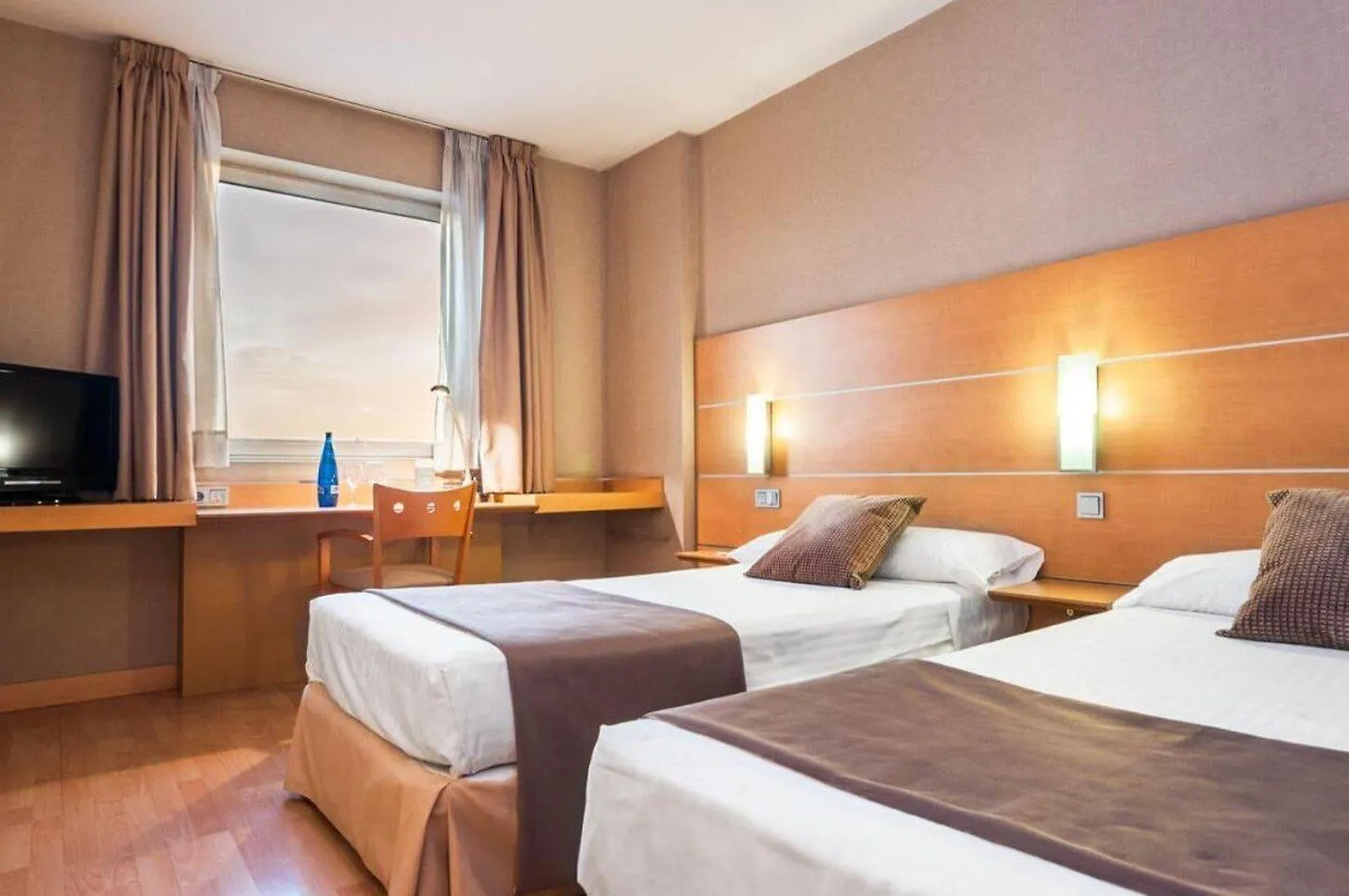 *** Hotel Posadas De Espana Malaga Spain