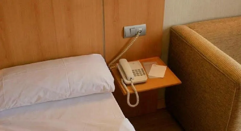 *** Hotel Posadas De Espana Malaga Spain